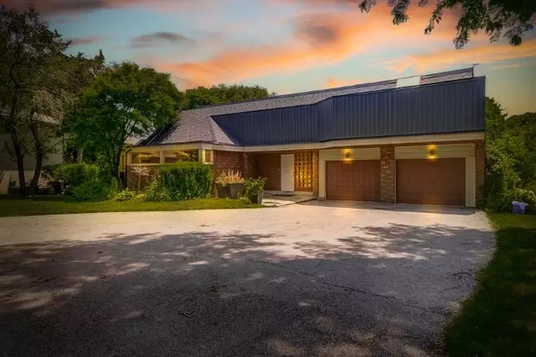 Toronto W08, ON M9A 4A5,79 Edenvale CRES