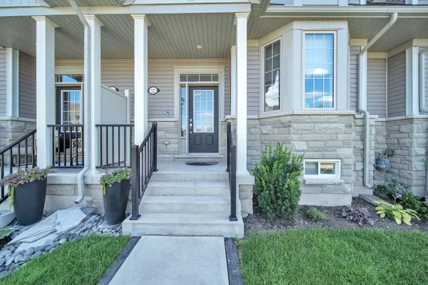 Centre Wellington, ON N1M 0H6,25 Elliot AVE E #2