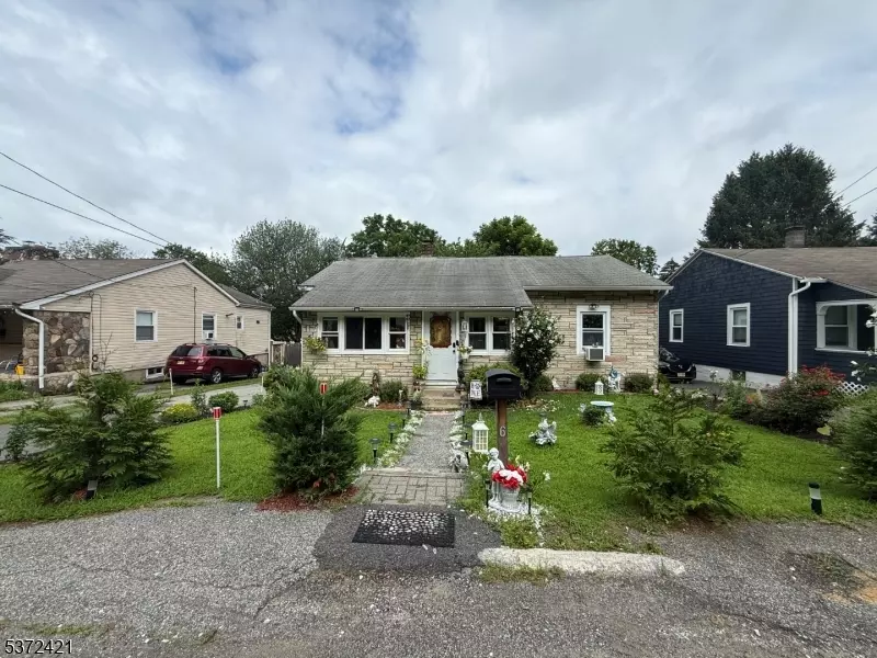 6 South St, Franklin Boro, NJ 07416