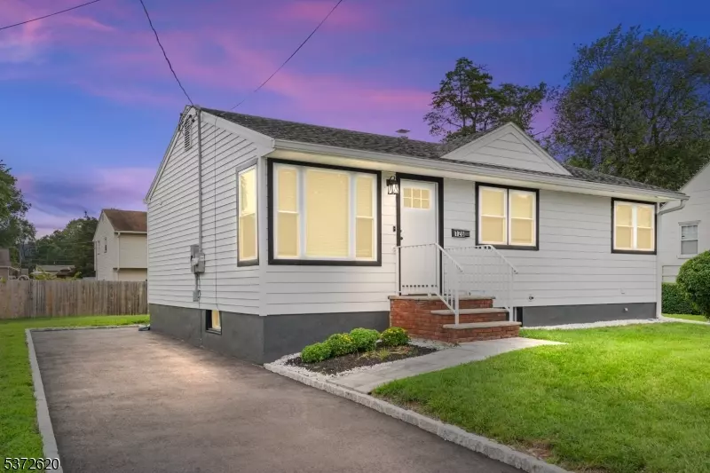 126 Lowden Ave, South Plainfield Boro, NJ 07080