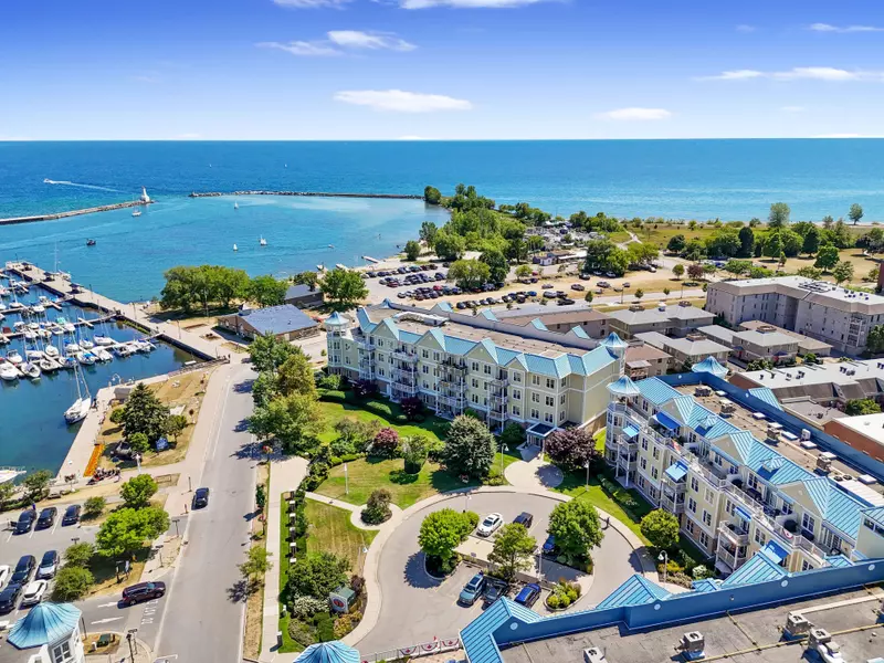 125 Third ST #103, Cobourg, ON K9A 5W9