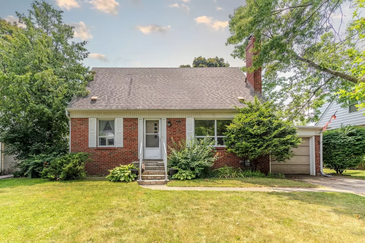 Mississauga, ON L4Y 1X9,2206 Rambo RD
