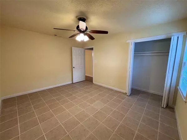 Hurst, TX 76053,304 Elm Street