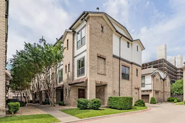 Dallas, TX 75240,13900 Noel Road #13