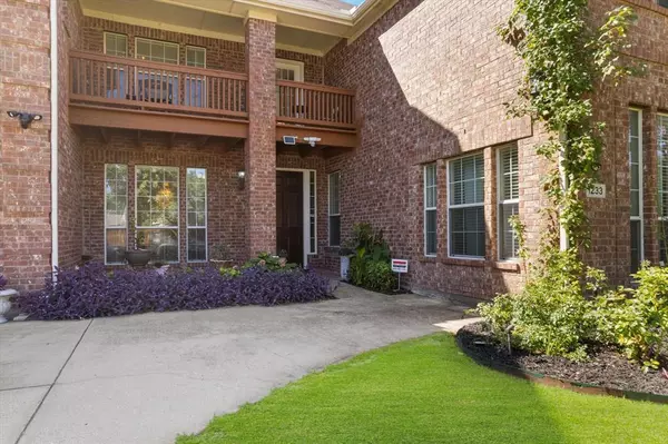 Carrollton, TX 75010,1233 Apache Lake Drive