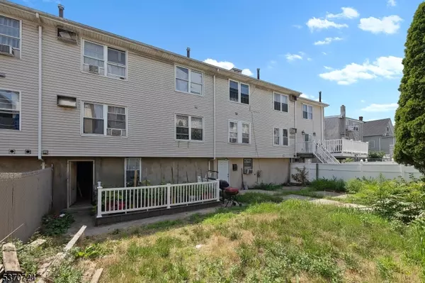 Elizabeth City, NJ 07206,513 Livingston St