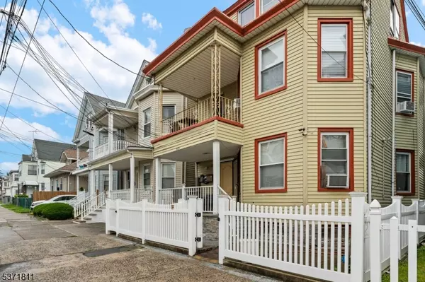 313 E 18Th St, Paterson City, NJ 07524
