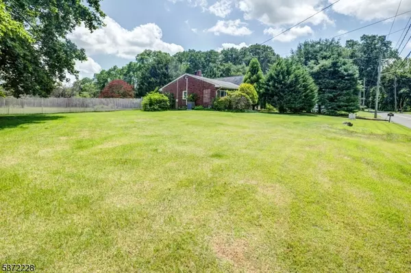 South Brunswick Twp., NJ 08902,294 Fresh Ponds Rd