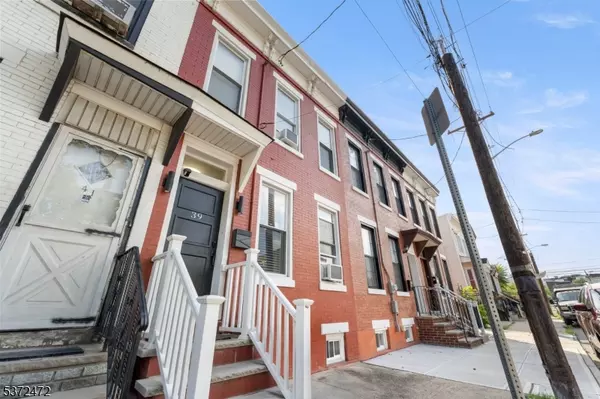 39 Emmet St, Newark City, NJ 07114
