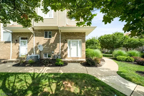 33 Marina View Dr, Woodbridge Twp., NJ 07077