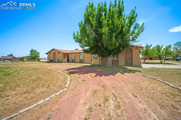 Pueblo, CO 81007,650 E Woodleaf DR