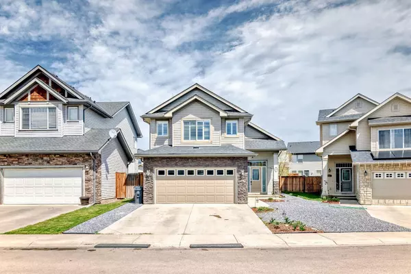 612 Montgomery Close Southeast, High River, AB T1B0B7