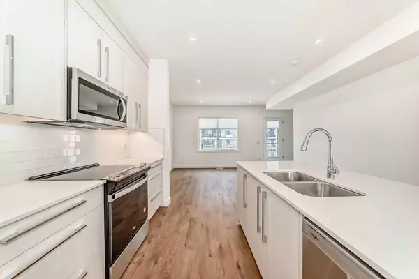 Calgary, AB T2X 5X4,135 Belmont Passage SW #405