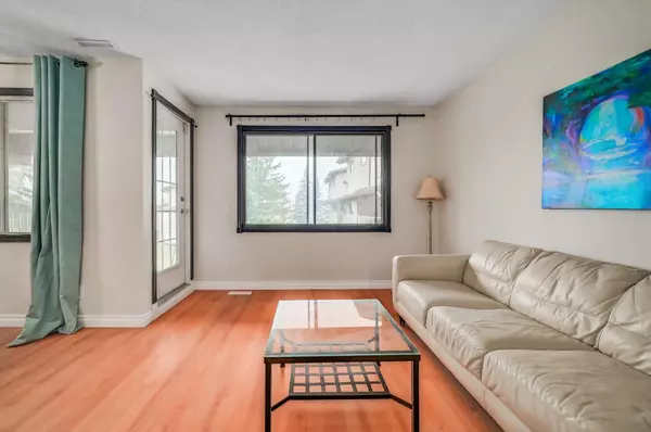 Calgary, AB T2W 3E5,200 Brookpark DR Southwest #728