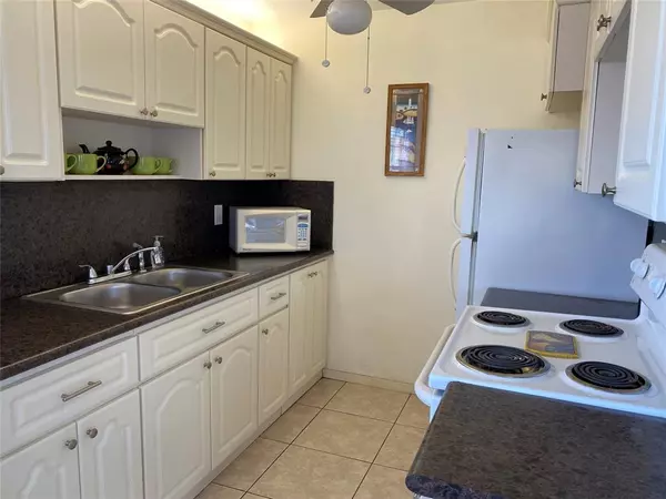 Deerfield Beach, FL 33442,4081 Westbury H #4081