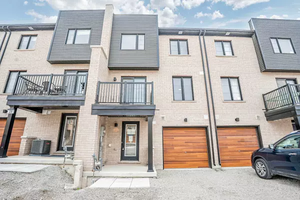 31 Wagon LN, Barrie, ON L9J 0C2