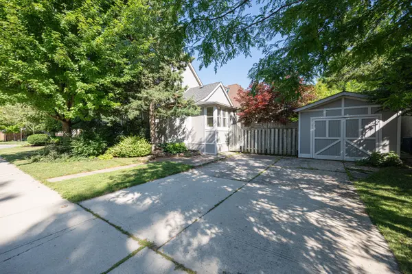 110 Marley PL, London South, ON N6C 1S8