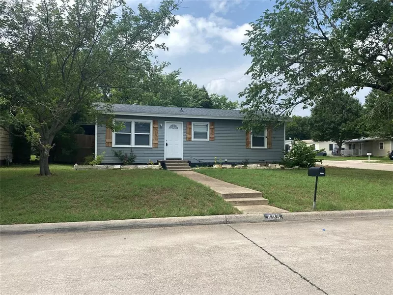 425 Wanda Way, Hurst, TX 76053
