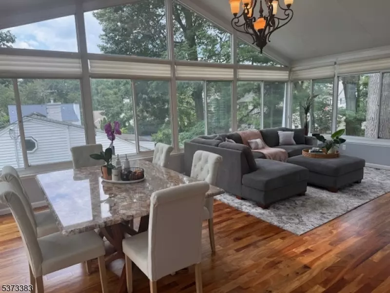 353 Top Ave, Green Brook Twp., NJ 08812