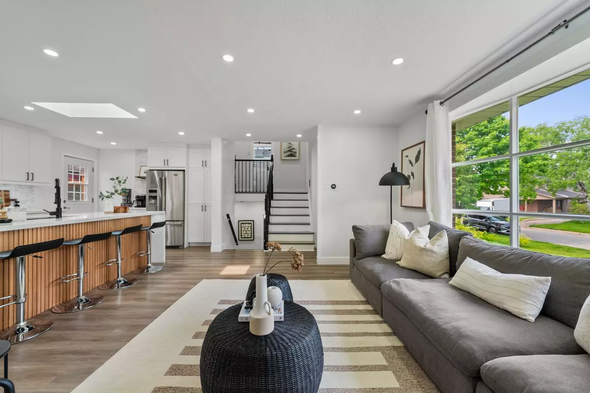 Pickering, ON L1W 1Y1,820 Zator AVE