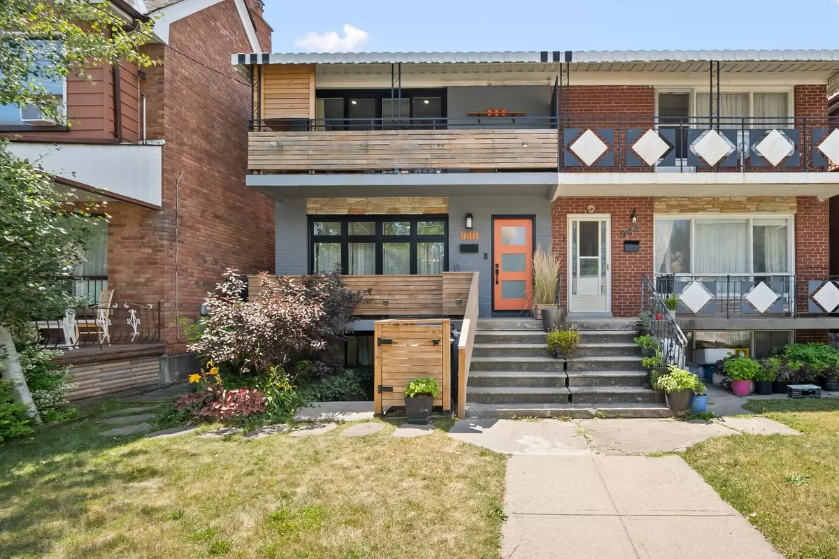 Toronto W02, ON M6H 2X5,940 Dovercourt RD