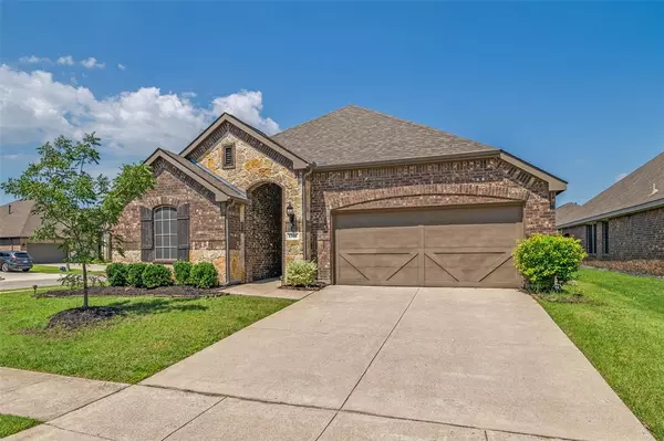 1304 Meridian Drive, Forney, TX 75126
