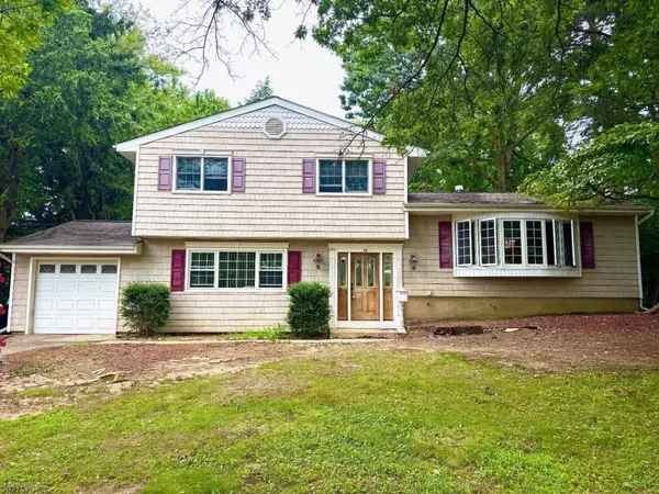 52 Ryders Ln, East Brunswick Twp., NJ 08816