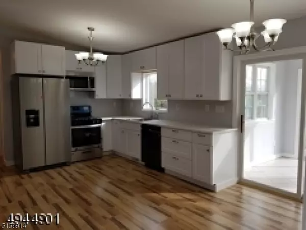Raritan Twp., NJ 08551,107 Everitts Rd