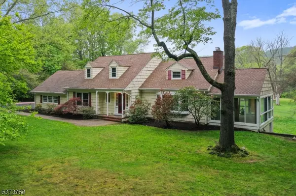 Harding Twp., NJ 07960,5 Saint Clair Rd