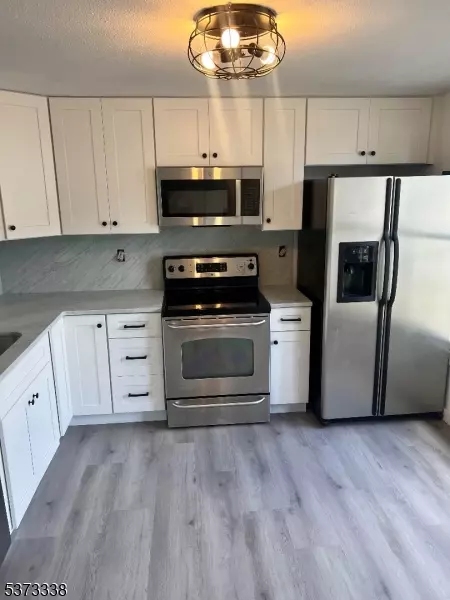 Franklin Boro, NJ 07416,31 Constitution Way