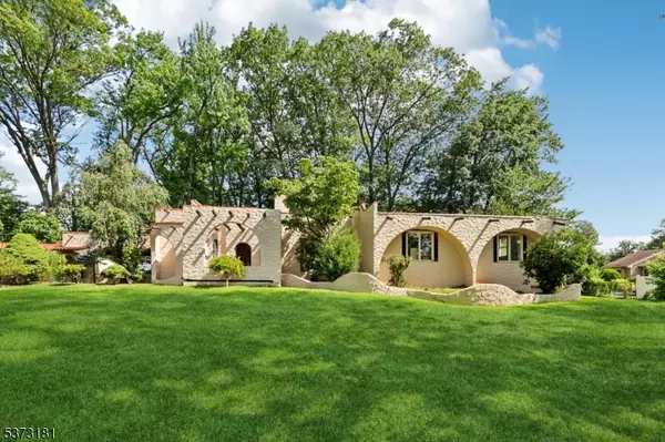 Woodbridge Twp., NJ 07067,21 Windsor Ln