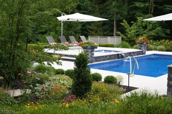 Warren Twp., NJ 07059,6 Loren Way
