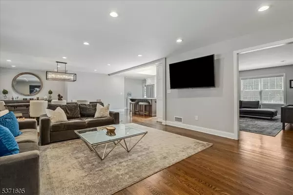 Hanover Twp., NJ 07981,15 Birch Hill Dr
