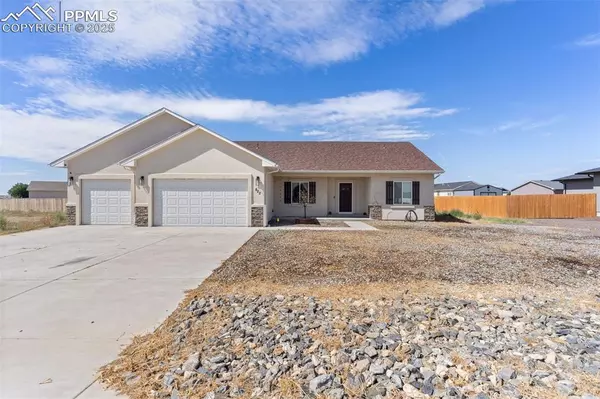 822 E Cabaret DR, Pueblo West, CO 81007