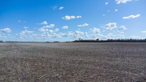 Rural, SK S0M 0B3,NW & SW 2-45-26-3