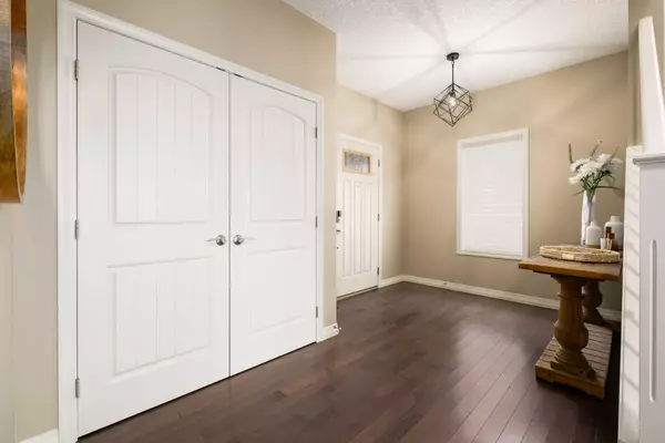 Calgary, AB T3M 0Y4,84 Auburn Shores MNR SE