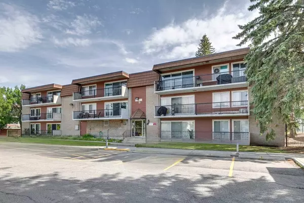 Calgary, AB T2N1N2,231 Heritage DR Southeast #35B