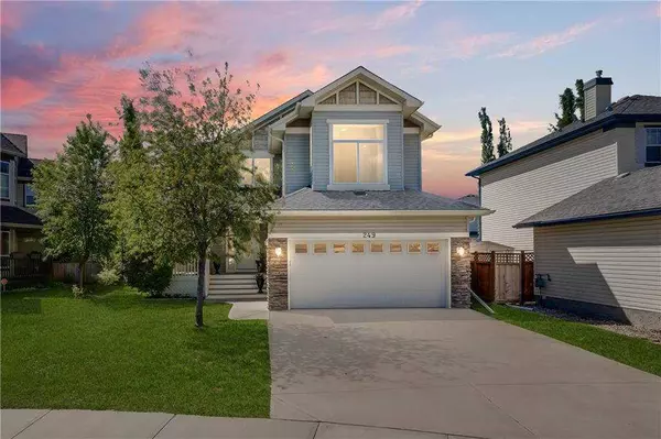 249 West Lakeview PL, Chestermere, AB T1X1K4