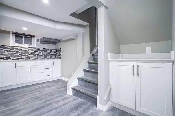 Oshawa, ON L1H 6V9,845 Florell DR #Basement