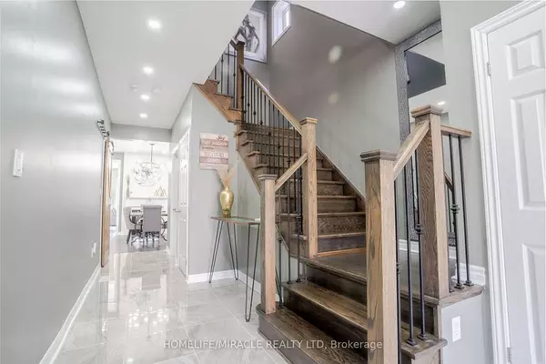 Oshawa, ON L1L 0L3,288 Pimlico DR