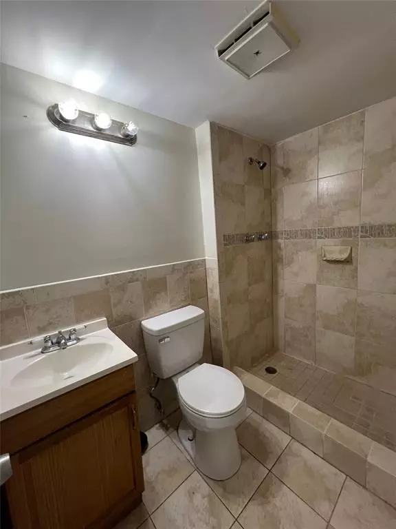 Lauderhill, FL 33319,4222 Inverrary Blvd #4715