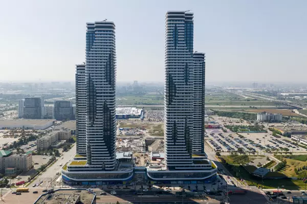28 Interchange WAY #2303, Vaughan, ON L4K 0P8