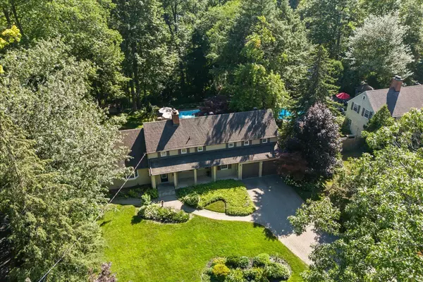 Mississauga, ON L5J 3E4,1258 Ravine DR