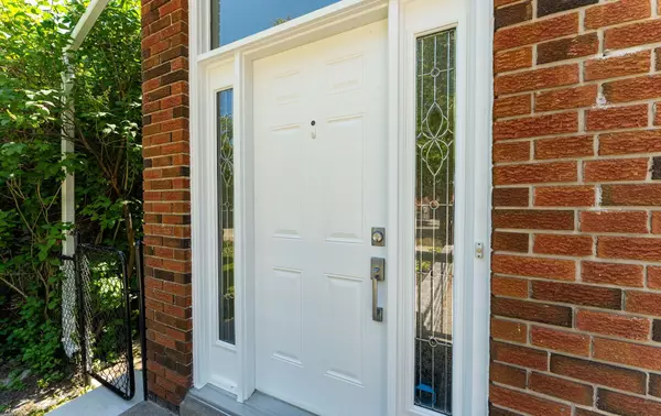 Mississauga, ON L5B 2N9,540 Cavell DR #Upper Level