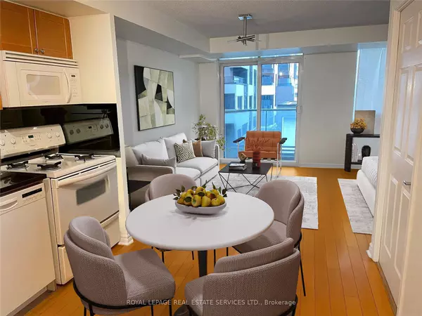 Toronto W02, ON M6P 1A1,70 High Park AVE #204