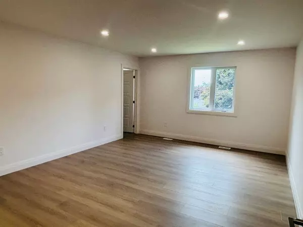 St. Thomas, ON N5R 4X6,116 Fairview AVE #2