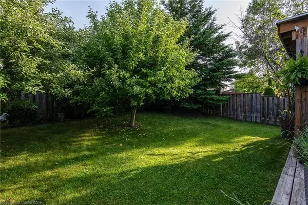 Kitchener, ON N2E 4A7,71 Dubrick CRES