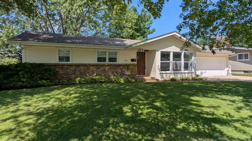 206 S Hannah Avenue, Mount Morris, IL 61054