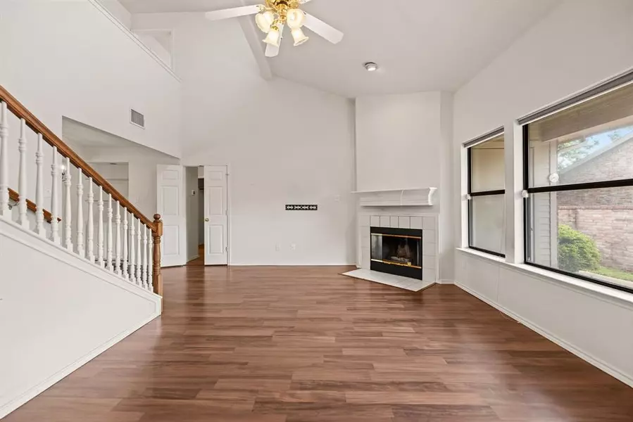 1120 Forest Creek Street, Benbrook, TX 76126