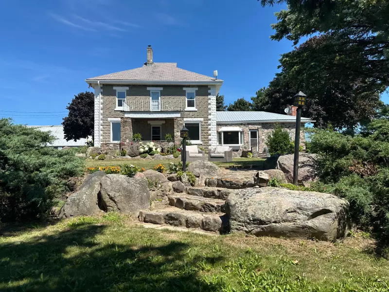 2336 Concession Rd 9 RD, Clarington, ON L0B 1J0